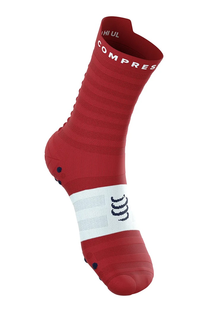 Odzież Compressport skarpety sportowe ProRacingSocks v4.0 Ultralight XU00050B bordowy