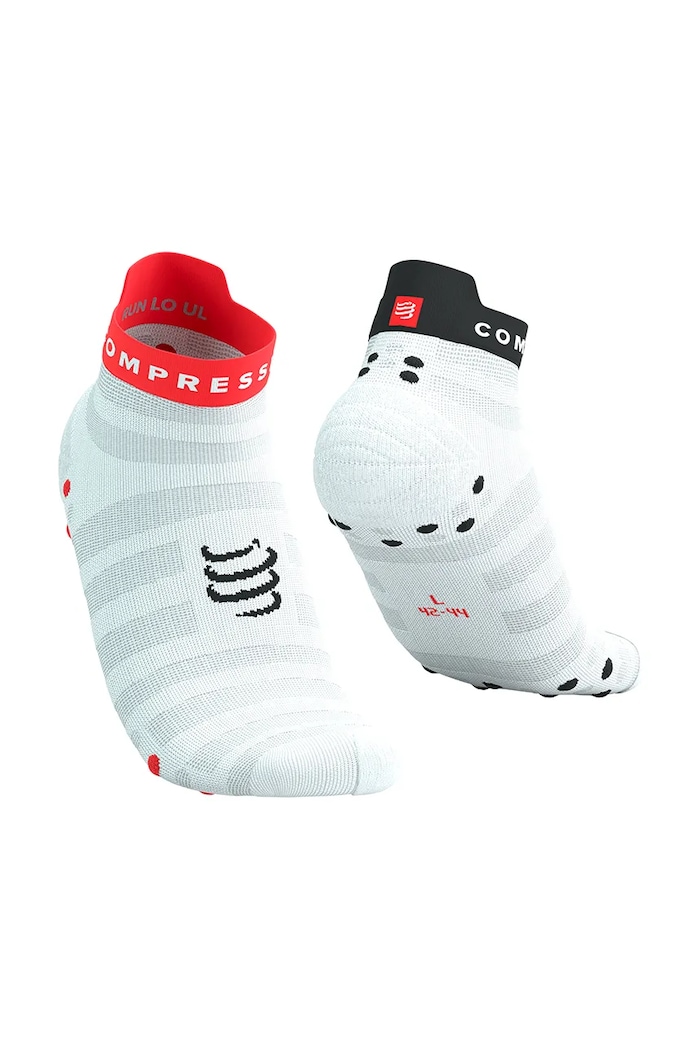 Nogavice Compressport Pro Racing Socks v4.0 Ultralight Run Low bela XU00051B