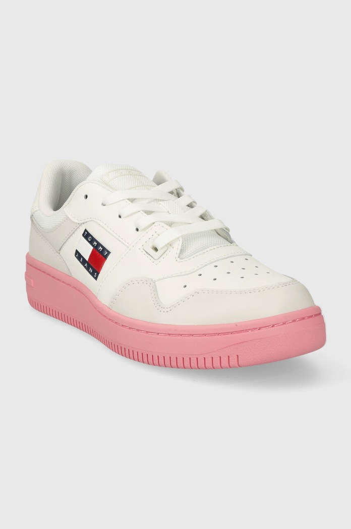 Kožené tenisky Tommy Jeans TJW RETRO BASKET ESS EN0EN02505 biela SS25