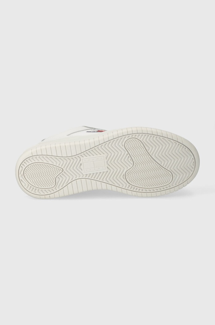 Sneakers Tommy Jeans TJW RETRO BASKET FLATFORM ESS EN0EN02506 λευκό