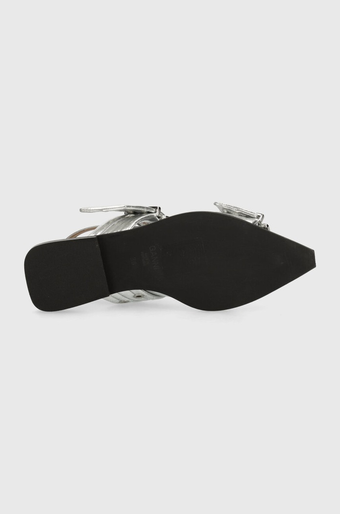 Baleríny GANNI Feminine Buckle Ballerina Metallic S2725 stříbrná