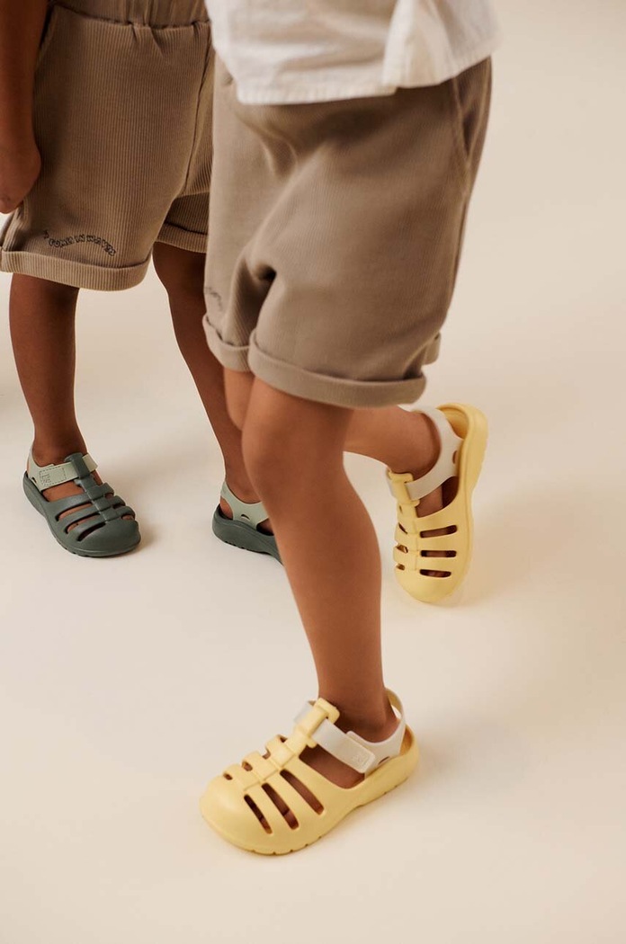 Dětské sandály Liewood Beau Sandals LW18873 žlutá