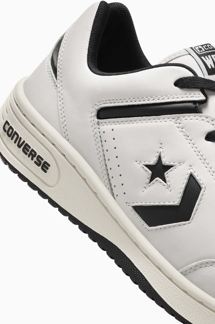 Kožené tenisky Converse Weapon Old Money A07239C bílá