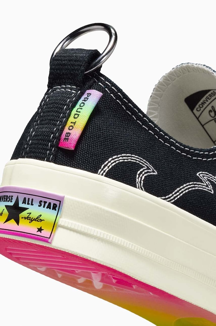 Tenisice Converse Chuck 70 OX Pride A10215C crna
