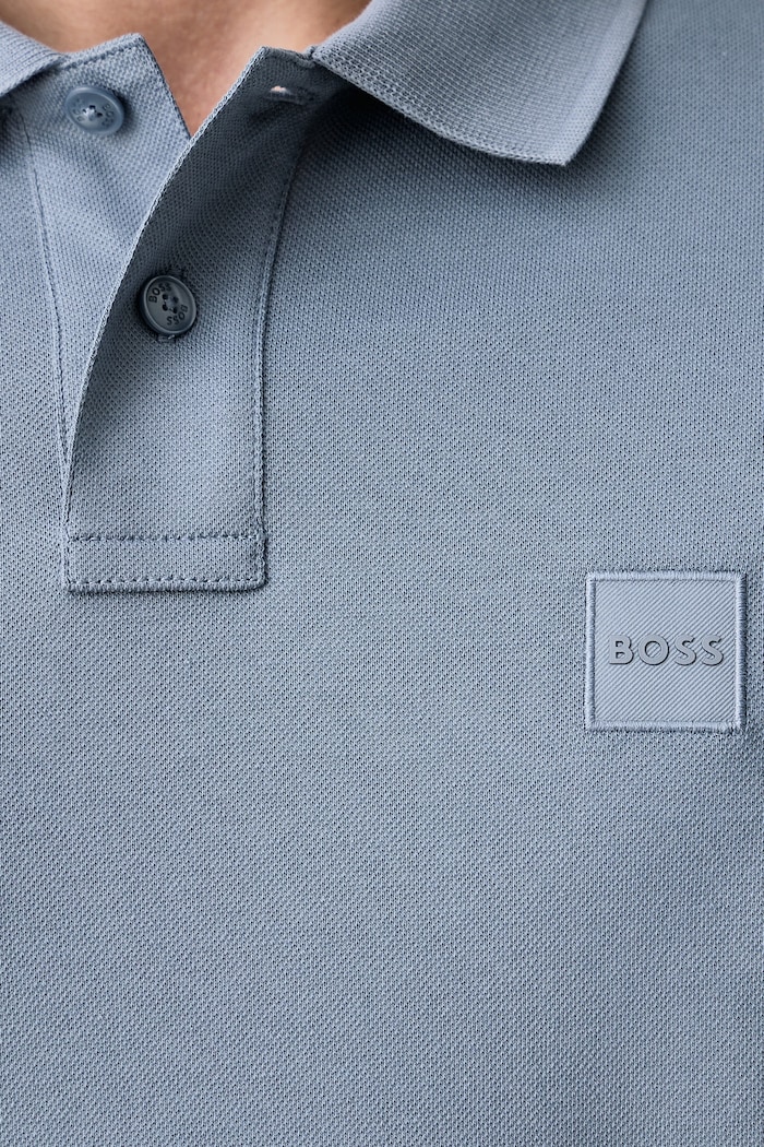 Polo męskie bawełniane z elastanem Passenger BOSS Orange niebieski 50507803