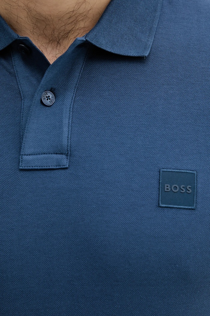 BOSS Orange polo tričko pánske bavlnené s elastanom Passenger modrá 50507803