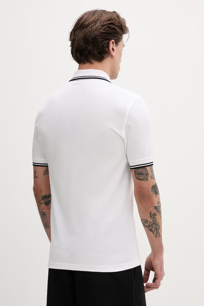 Дрехи Памучна тениска с яка Fred Perry Twin Tipped Shirt M3600.200 бял