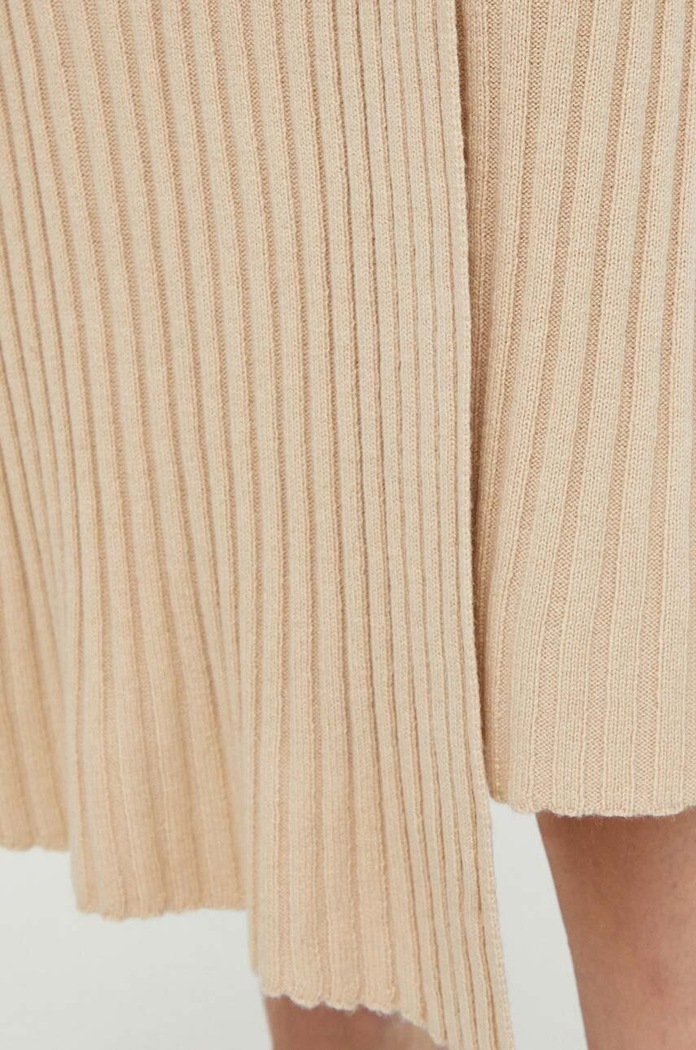Volneno krilo By Malene Birger Q72097002 bež