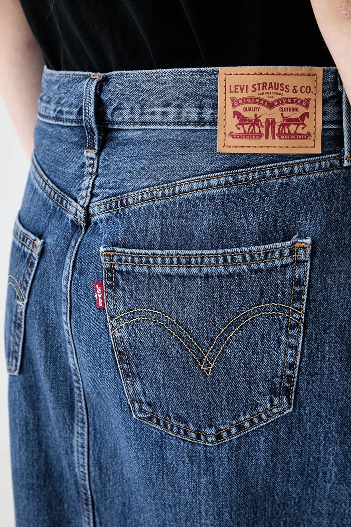 Levi's krilo z razporkom denim ANKLE COLUMN modra A7512