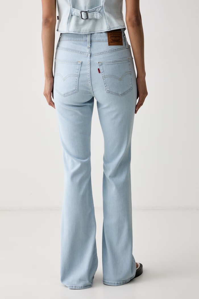 Дрехи Levi's дънки flare дамски 726 HR FLARE A3410 син