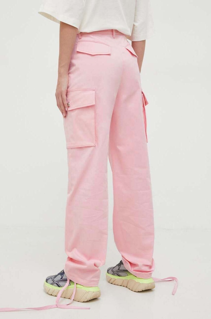 Ρούχα Παντελόνι Moschino Jeans 0333.3223 ροζ