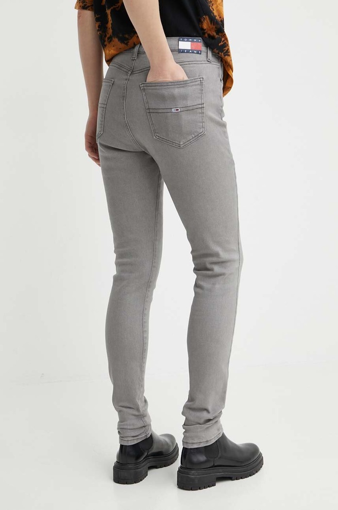 Odjeća Traperice Tommy Jeans DW0DW17594 crna