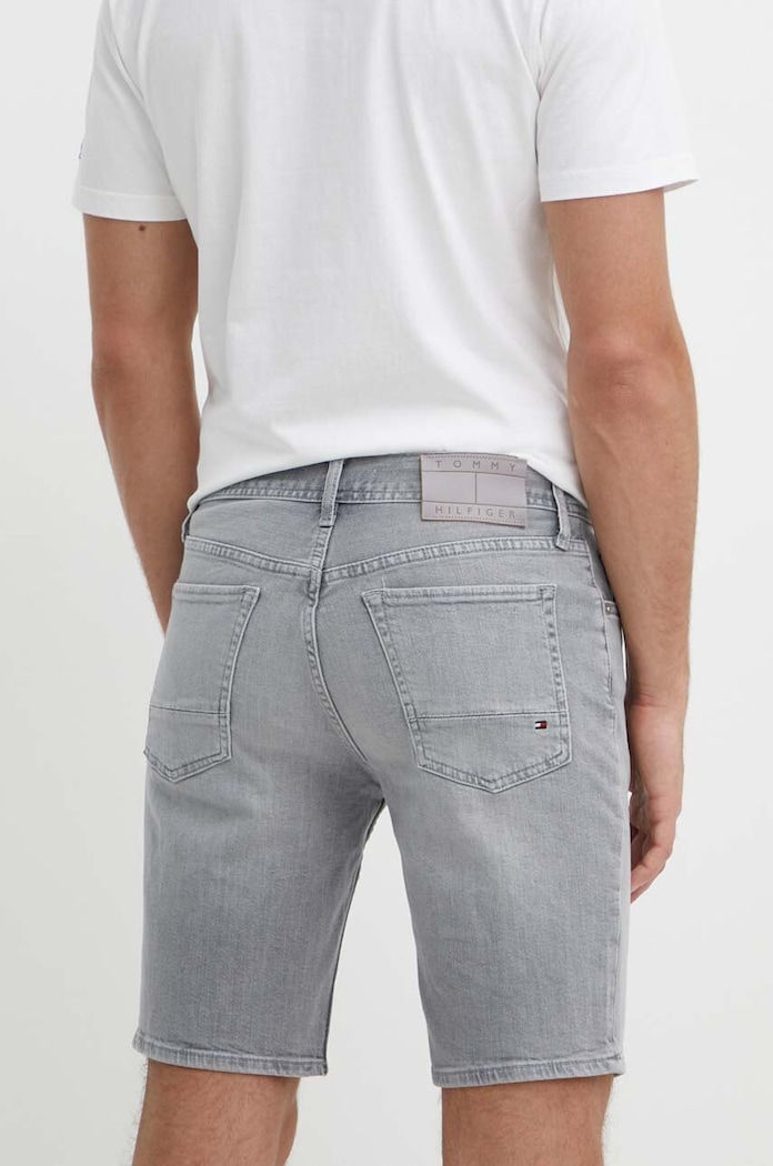 Oblečenie Rifľové krátke nohavice Tommy Hilfiger MW0MW35177 sivá
