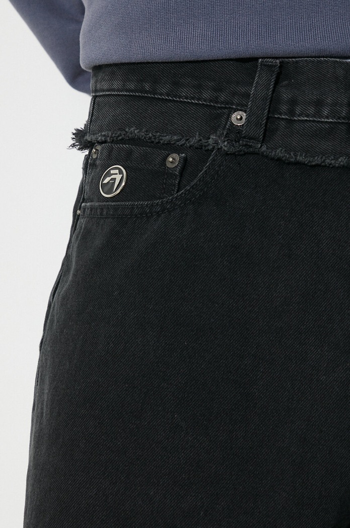 Traperice AMBUSH Waist Detail Denim Pants BMYB003S24DEN0011100 crna