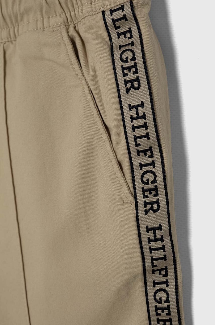 Chłopiec Tommy Hilfiger spodnie dziecięce KB0KB08699.128.176.PPYH beżowy
