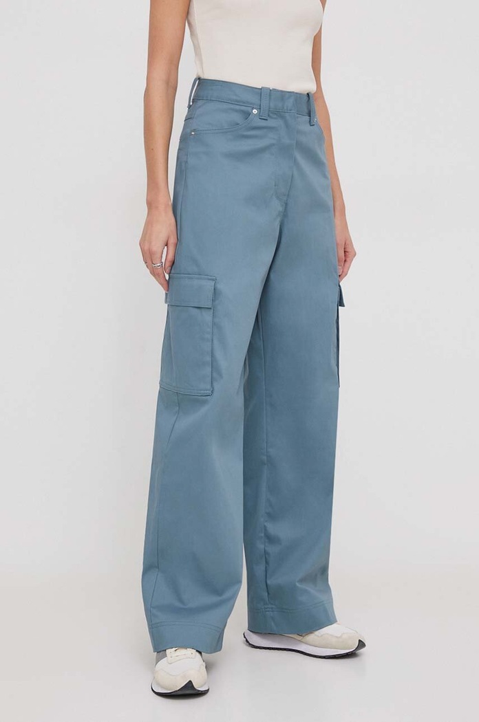 Calvin Klein Jeans spodnie z elastanem niebieski J20J222607