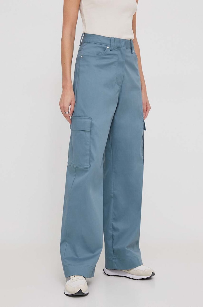 Calvin Klein Jeans spodnie z elastanem niebieski J20J222607