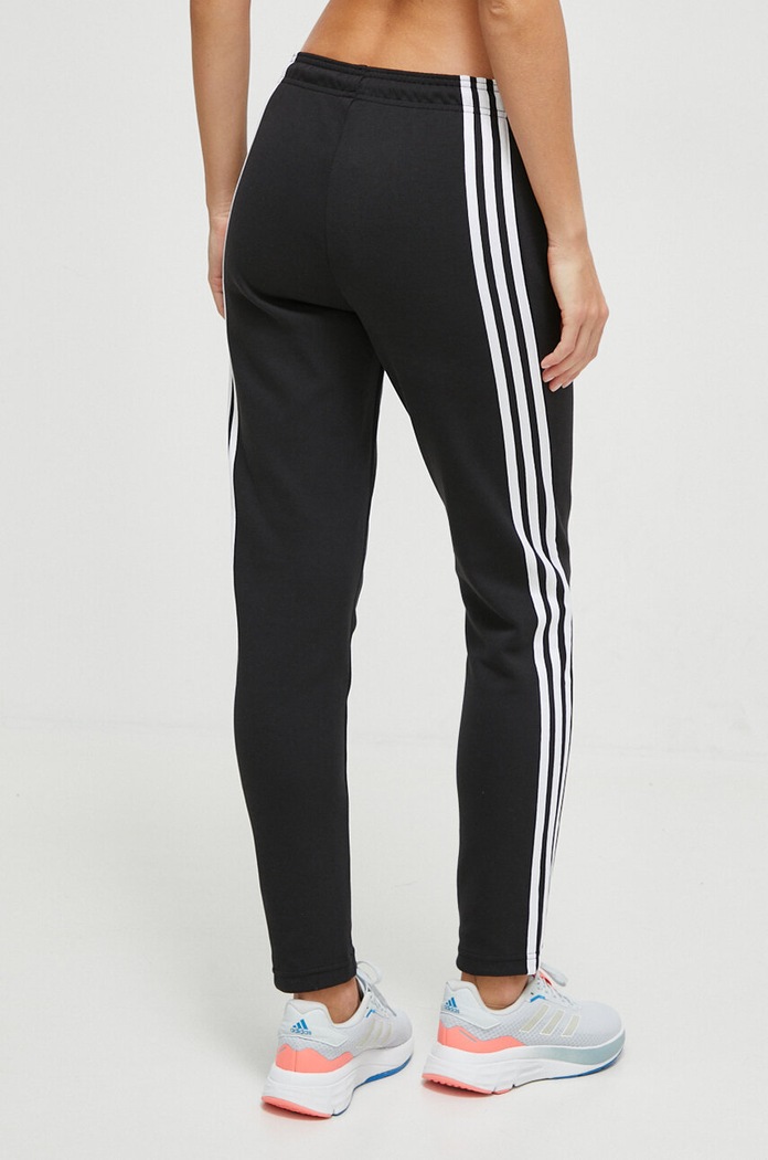 Odzież adidas spodnie dresowe IP1545 czarny