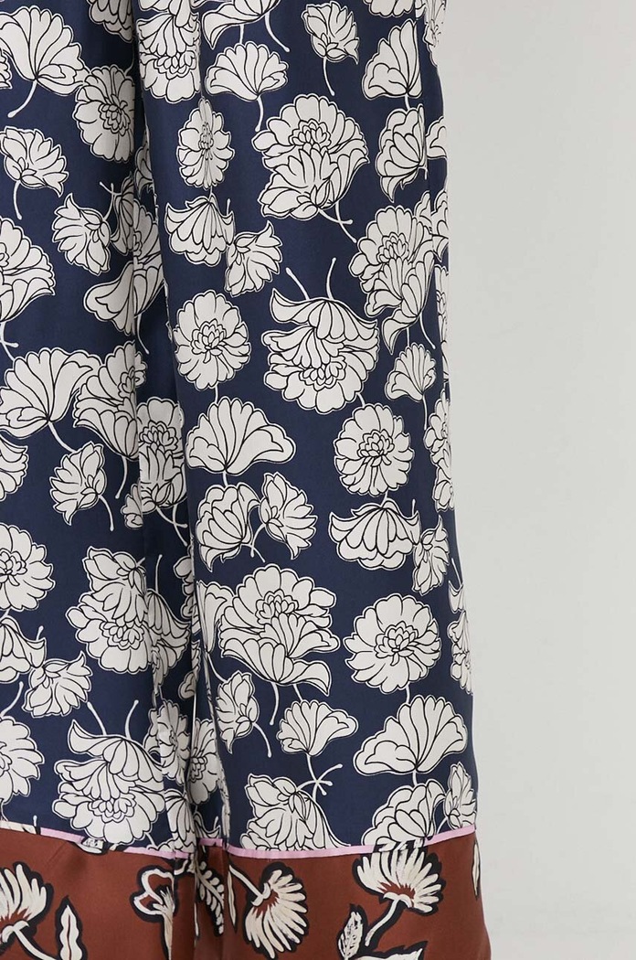 Hodvábne nohavice Weekend Max Mara tmavomodrá 2415131111600