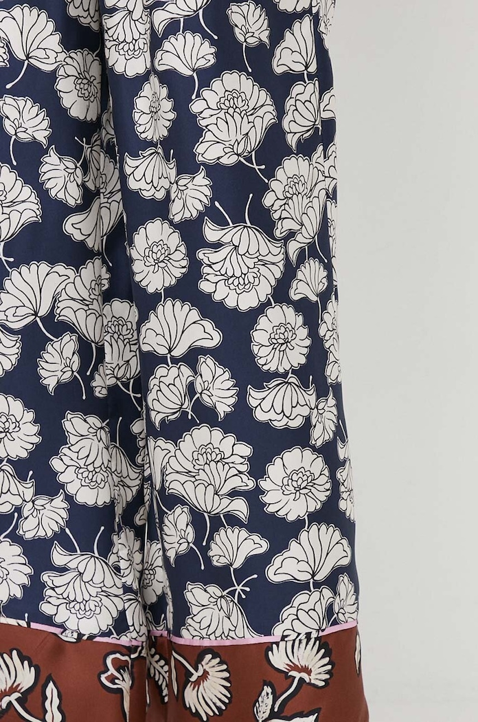 Hodvábne nohavice Weekend Max Mara tmavomodrá 2415131111600