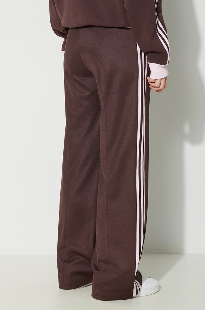 Clothing adidas Originals joggers IR6093 brown