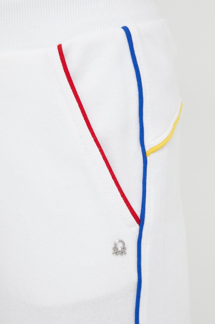 United Colors of Benetton spodnie dresowe bawełniane biały 3J68DF010