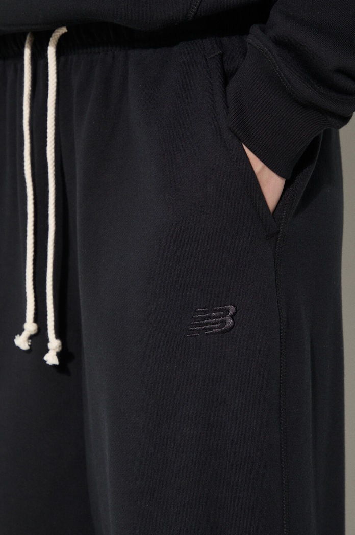 New Balance cotton joggers WP41513BK black