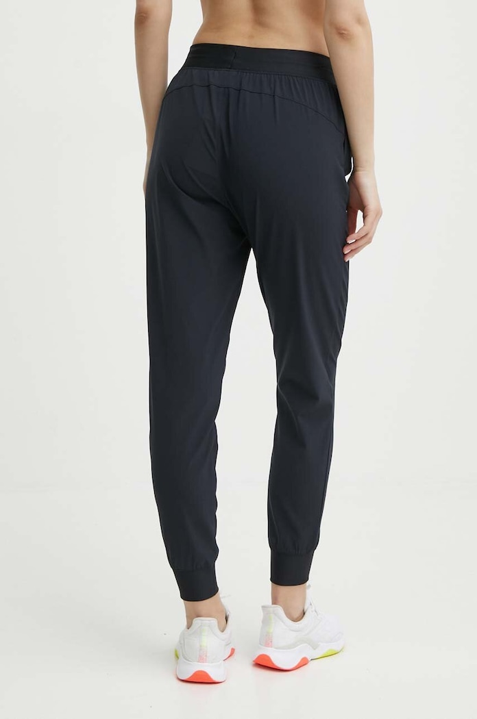 Oblečenie Tréningové nohavice Under Armour ArmourSport 1382727 čierna