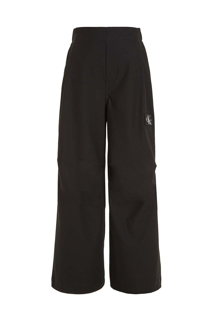 Dětské kalhoty Calvin Klein Jeans IG0IG02288.PPYH černá SS24