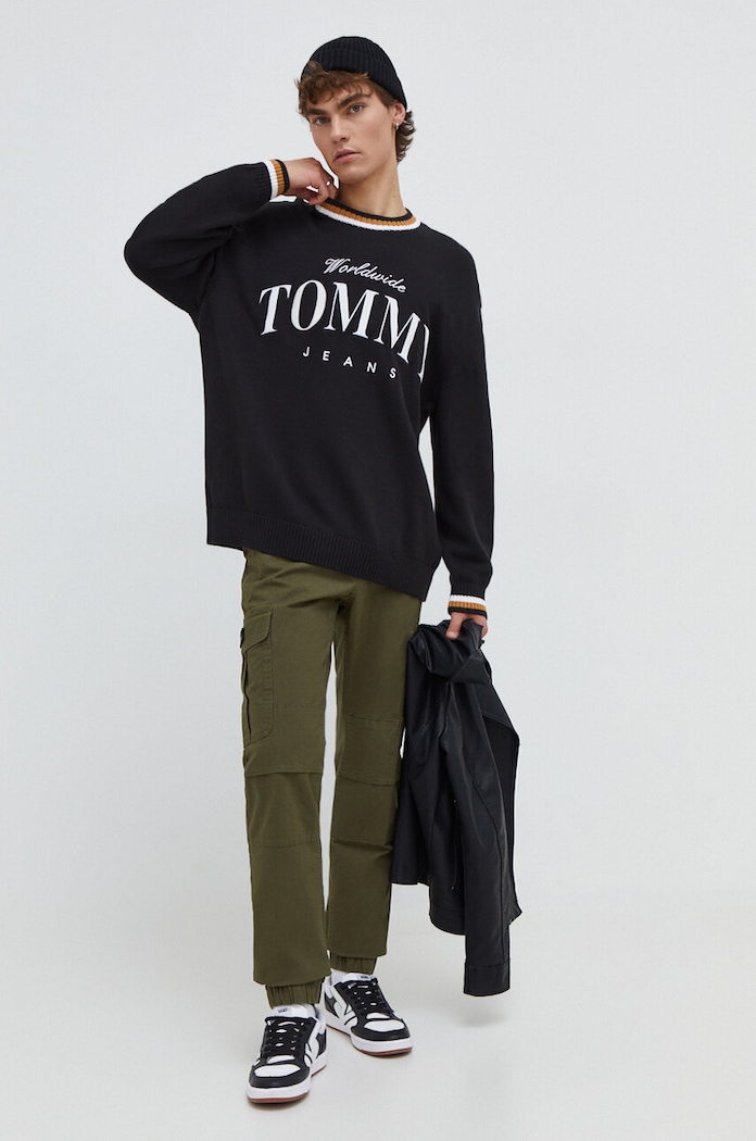 Tommy Jeans spodnie DM0DM18342 zielony SS24