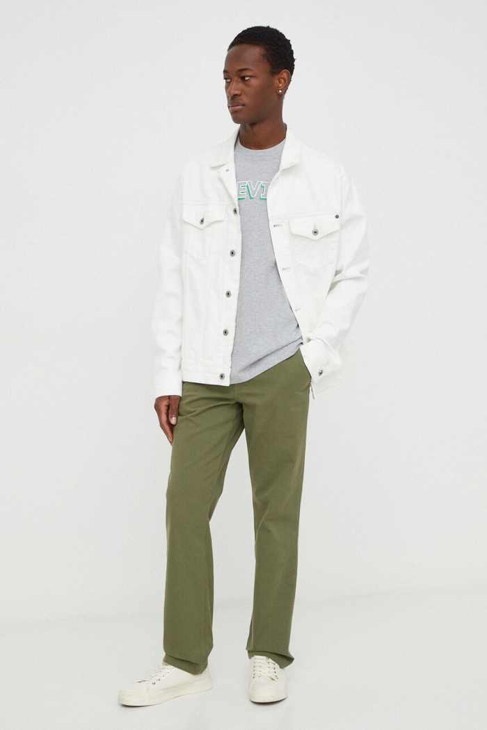 Levi's nohavice chinos pánske bavlnené A5753 zelená SS26