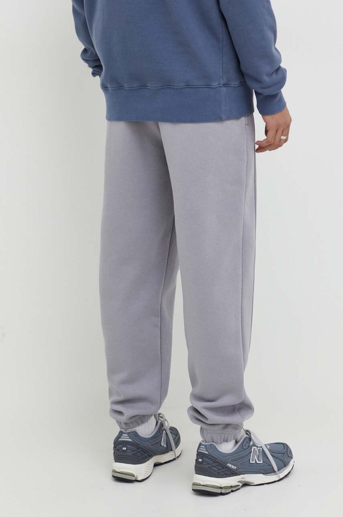 Oblečení Tepláky adidas Originals IT7448 šedá