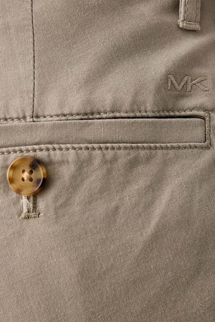 Nohavice chinos pánske s bavlnou Michael Kors CS4301KDR2 zelená