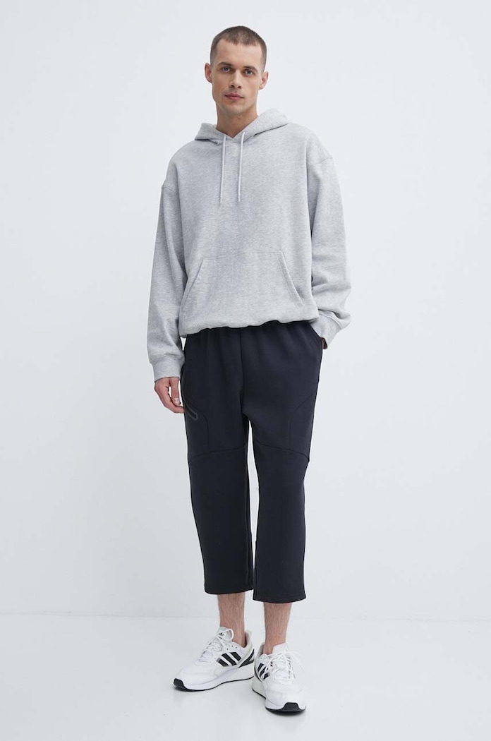Under Armour spodnie dresowe 1384010 czarny SS24