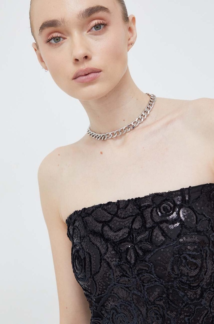 Résumé rochie negru 21201150