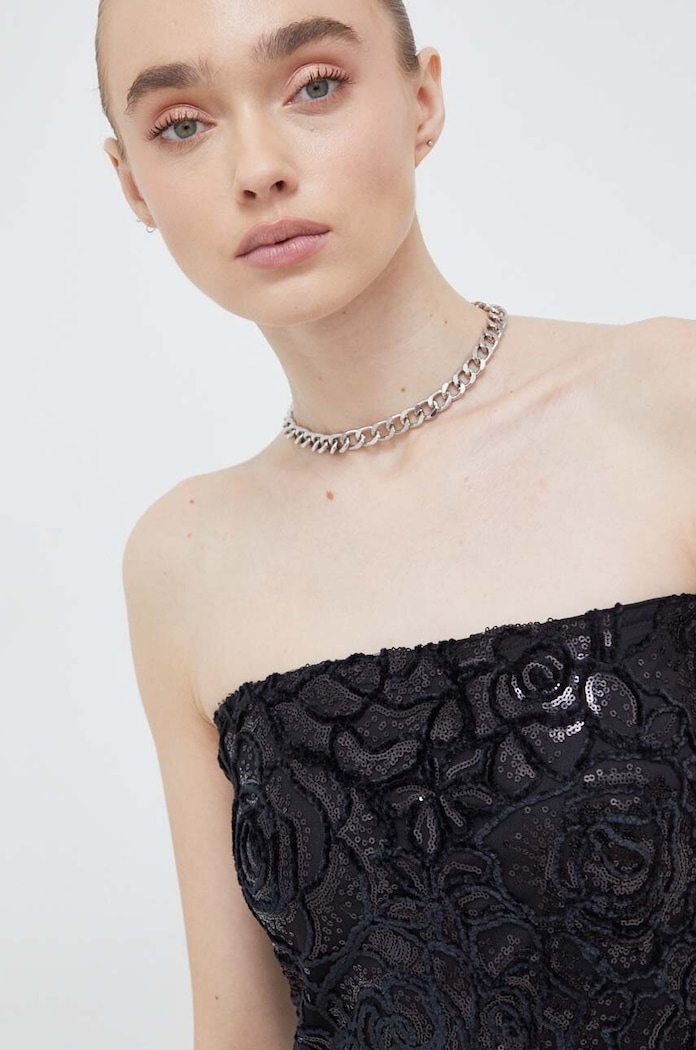 Résumé rochie negru 21201150