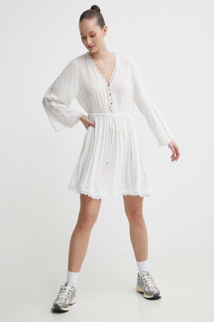 Šaty Superdry W8011671A.71D biela SS24