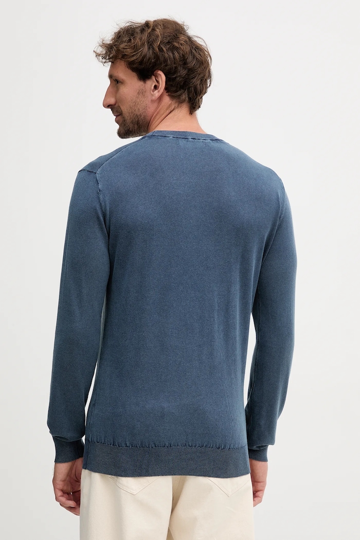 Odzież Guess sweter z domieszką jedwabiu CHESLEY M4GR06.Z3DN1 granatowy