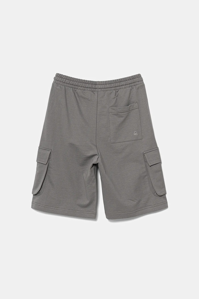 United Colors of Benetton szorty bawełniane 39DJC902N.G.Seasonal szary SS25