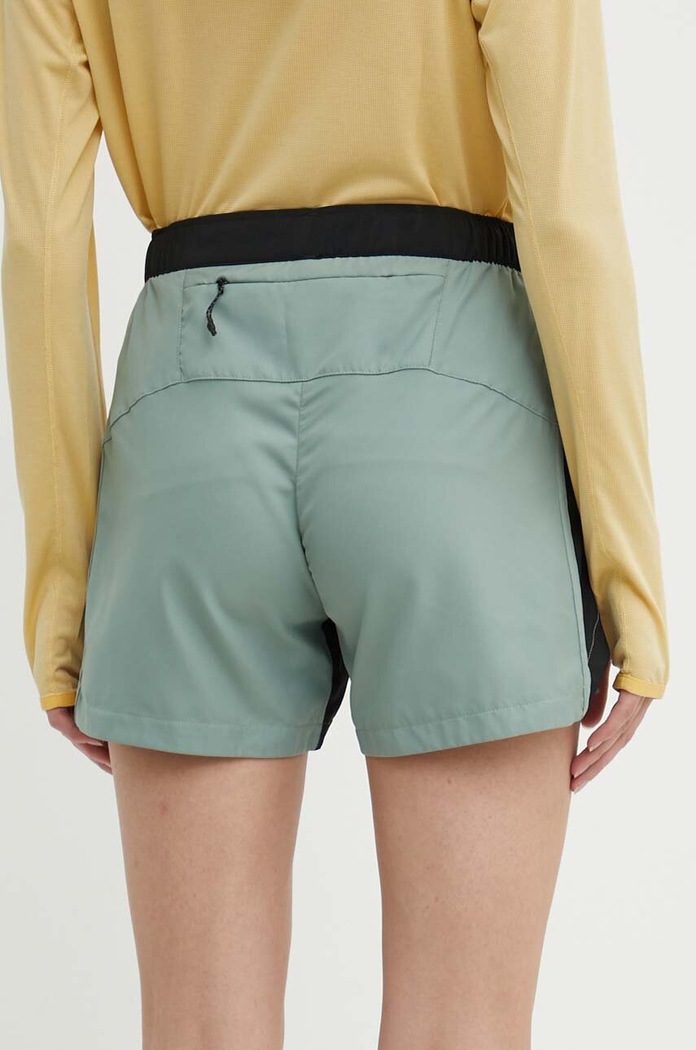 Oblečenie Športové krátke nohavice adidas TERREX IP4862 zelená