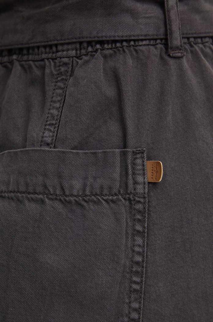 Къс панталон Pepe Jeans VALLE сив PL801097