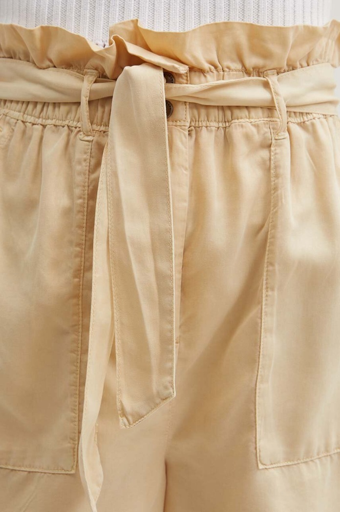 Pepe Jeans rövidnadrág ESTRELLA bézs PL801102