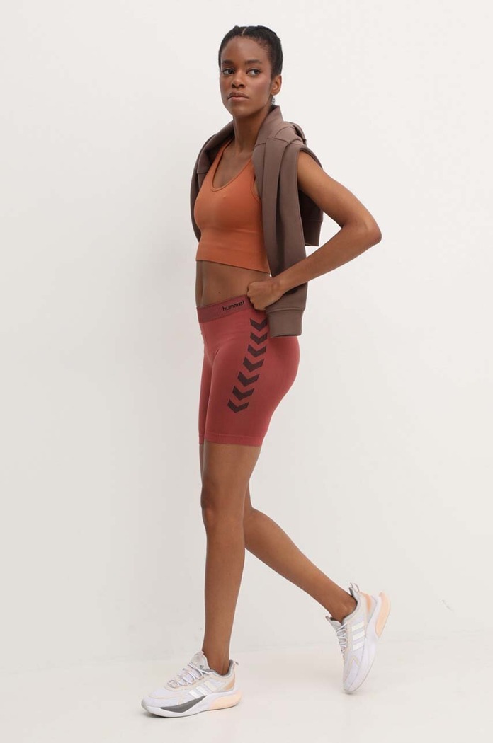 Tréninkové šortky Hummel First Seamless 212556 červená SS24
