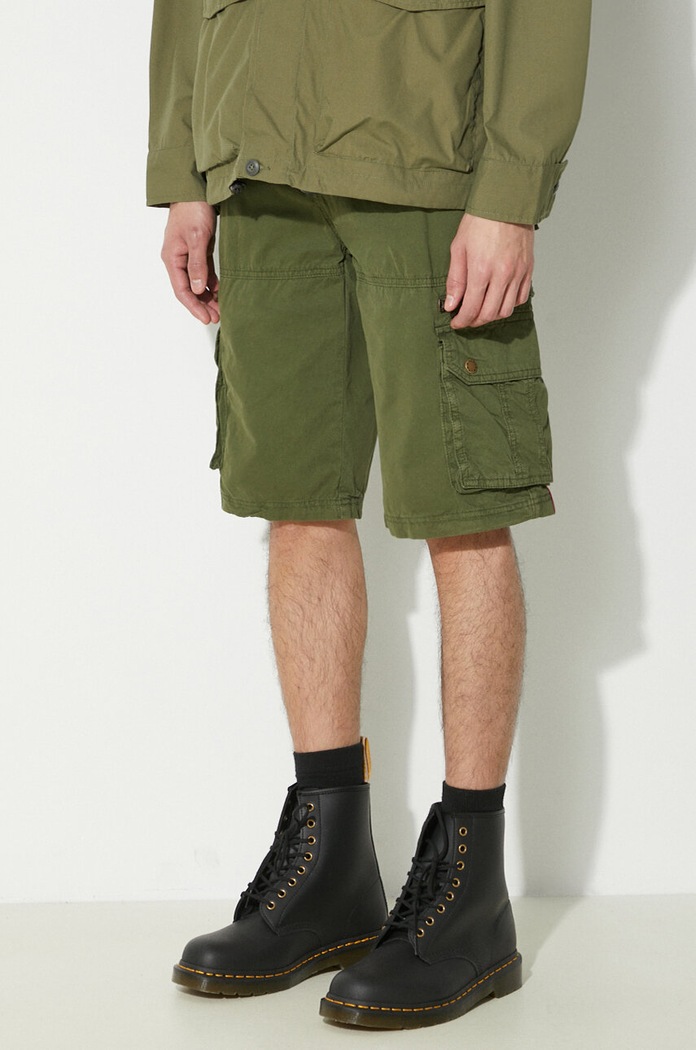 Bavlněné šortky Alpha Industries látka zelená 136250