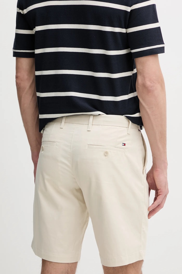 Дрехи Къс панталон Tommy Hilfiger MW0MW23563 бежов