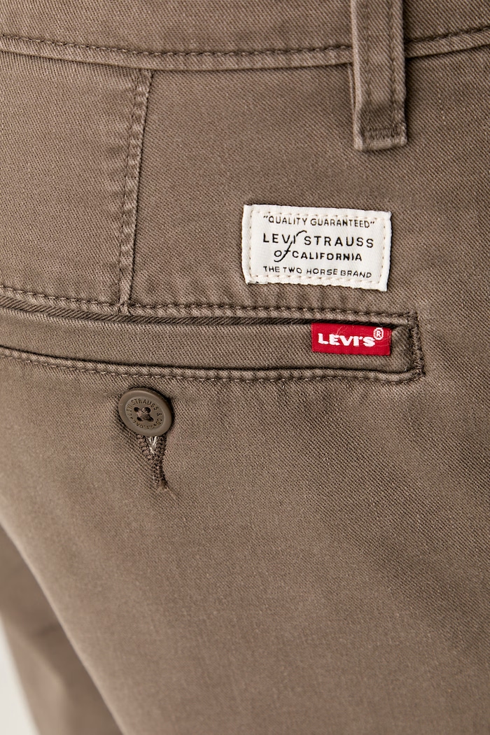 Levi's σορτς chino ανδρικά με λινό καφέ 17202