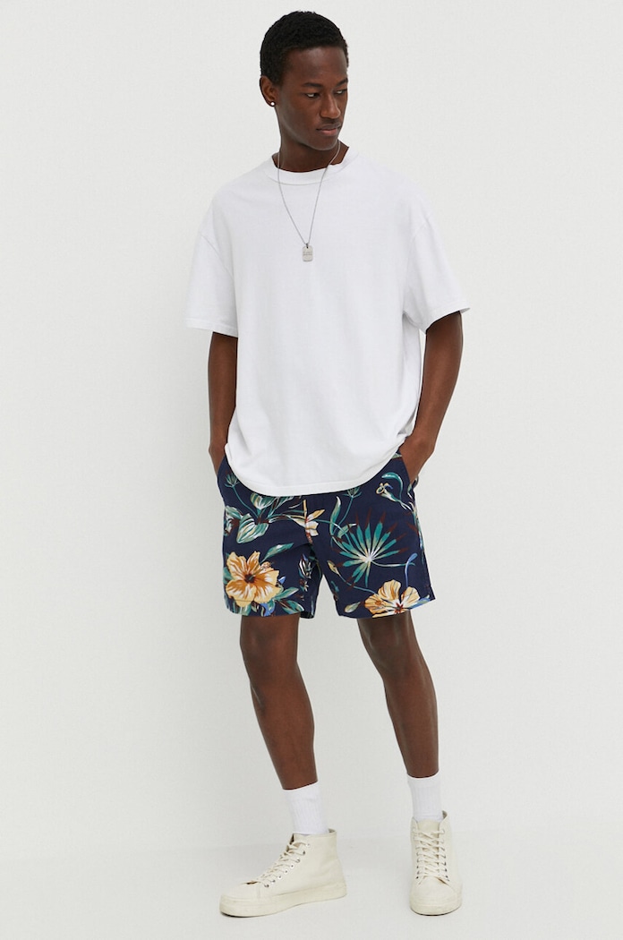 Bombažne kratke hlače Levi's A4661 mornarsko modra SS25
