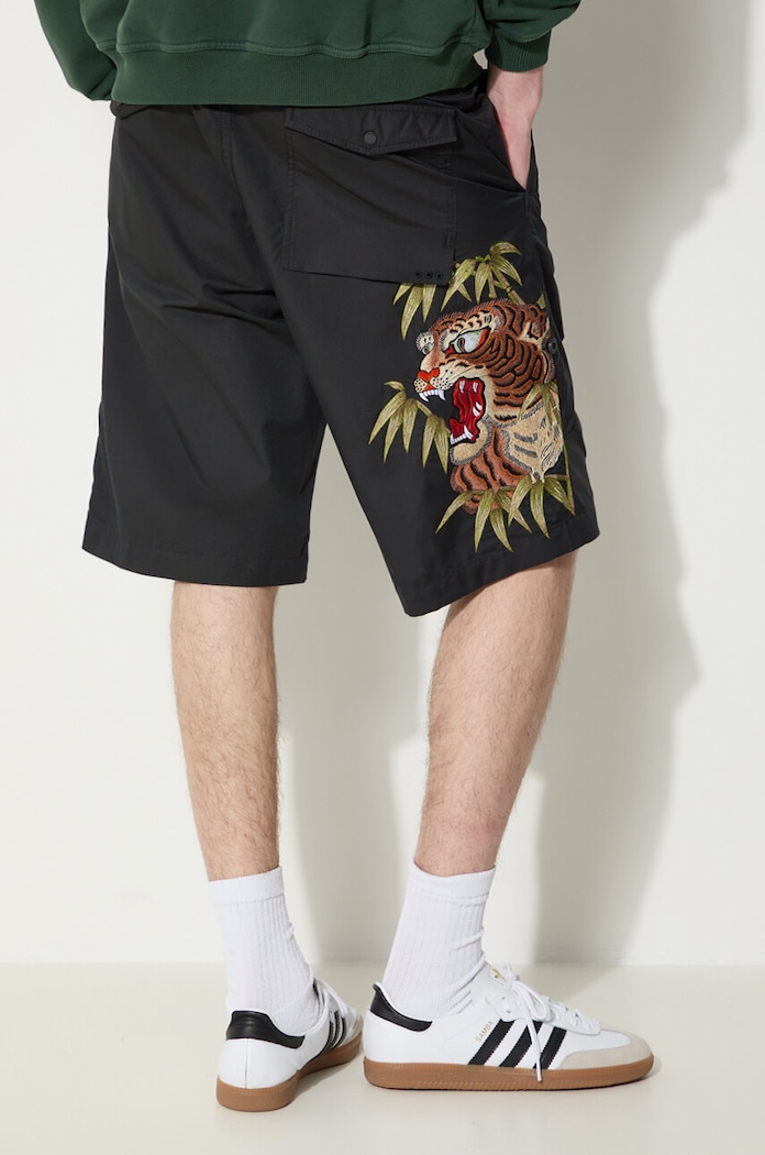 Kratke hlače Maharishi Maha Tiger Loose Snoshorts Prijazno od planeta črna 5099.BLACK