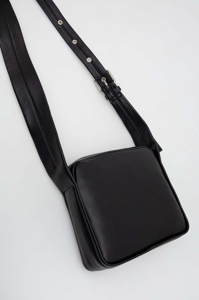 Τσάντα Calvin Klein Jeans μαύρο K60K611468
