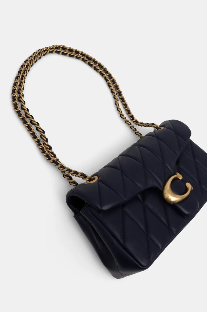 Coach torebka skórzana Tabby Shoulder Bag 26 With Pillow Quilting granatowy CP150